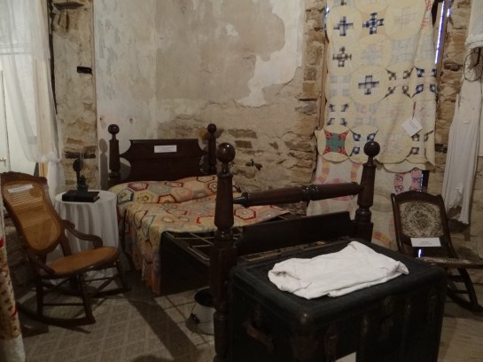 The Harney Mansion Vintage Bed